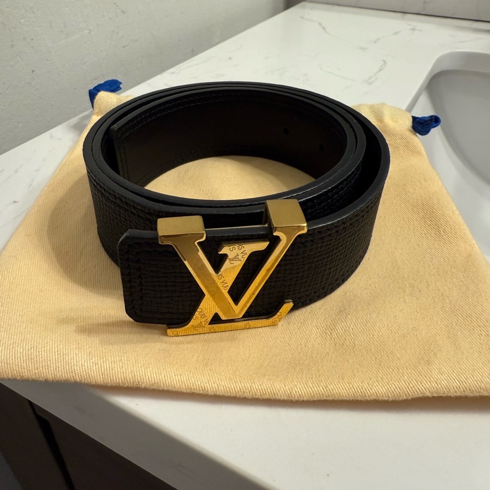 Louis Vuitton Black Leather Belt with Gold Buckle - Picture 2 of 9